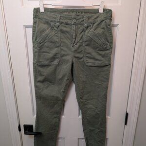 American Eagle Skinny Green Cargo Pants